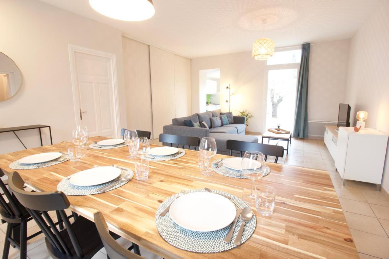 Charmante Maison Avec Piscine Quartier St James 蒙特利马尔 外观 照片
