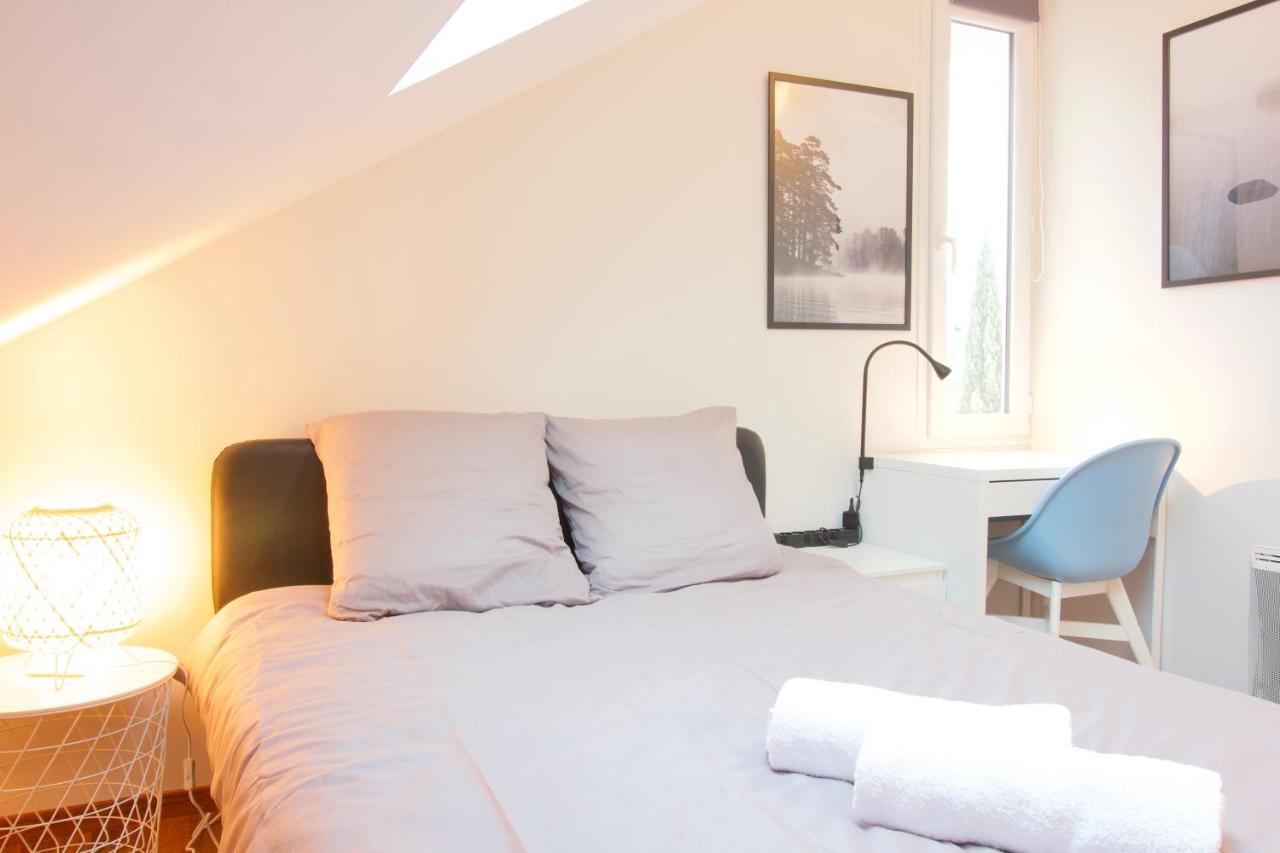 Charmante Maison Avec Piscine Quartier St James 蒙特利马尔 外观 照片