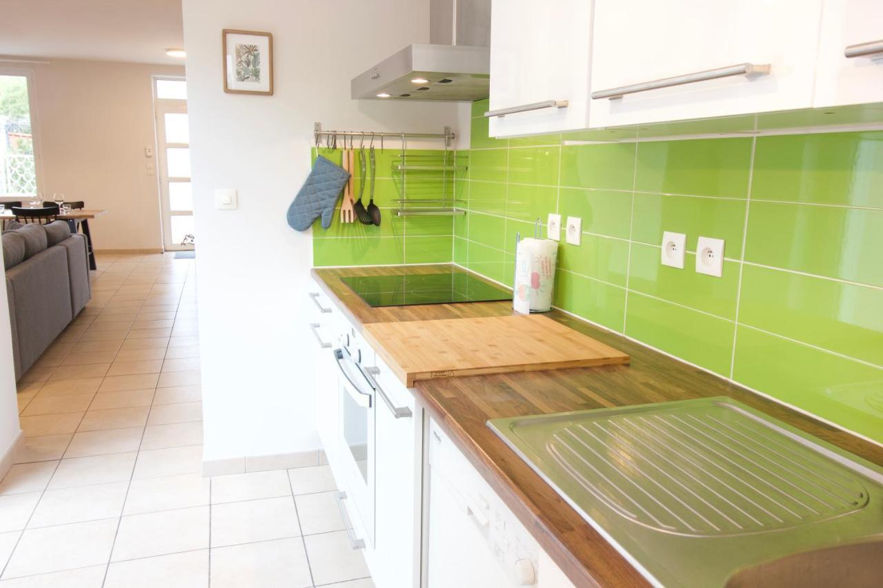 Charmante Maison Avec Piscine Quartier St James 蒙特利马尔 外观 照片