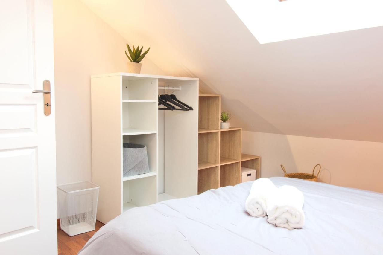 Charmante Maison Avec Piscine Quartier St James 蒙特利马尔 外观 照片