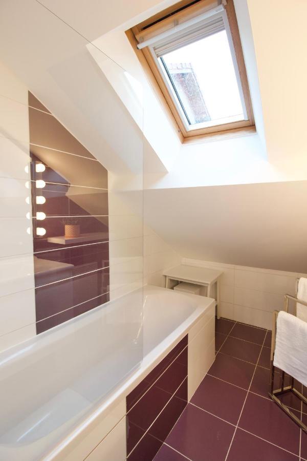 Charmante Maison Avec Piscine Quartier St James 蒙特利马尔 外观 照片